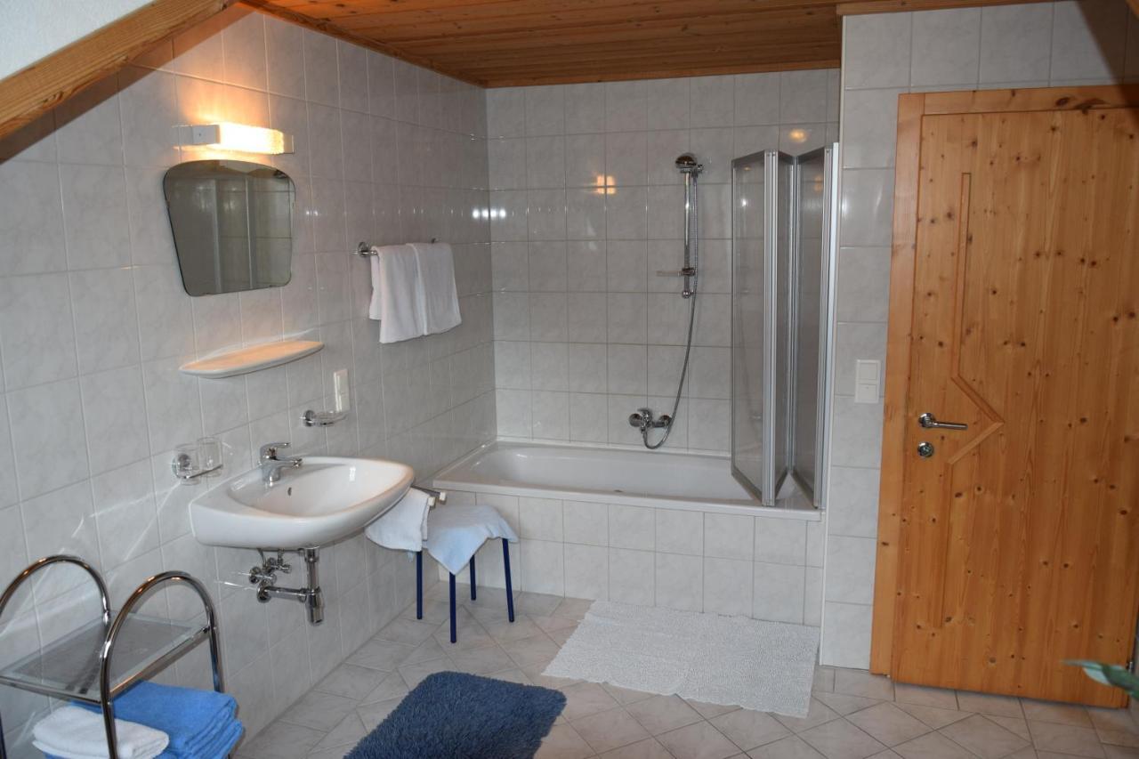 Ferienwohnung Gapp Elbigenalp Exterior photo